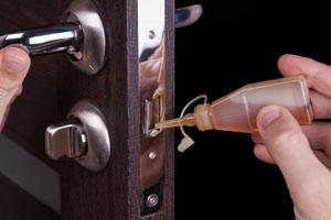 Thursday Tips and Tricks #4: Oil Your Locks!