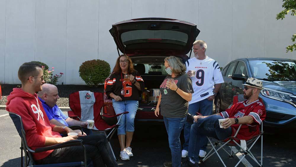 It's Tailgating Season!