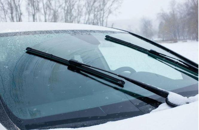 Thursday Tip and Tricks #9: Flip Up & Save Your Windshield Wipers!